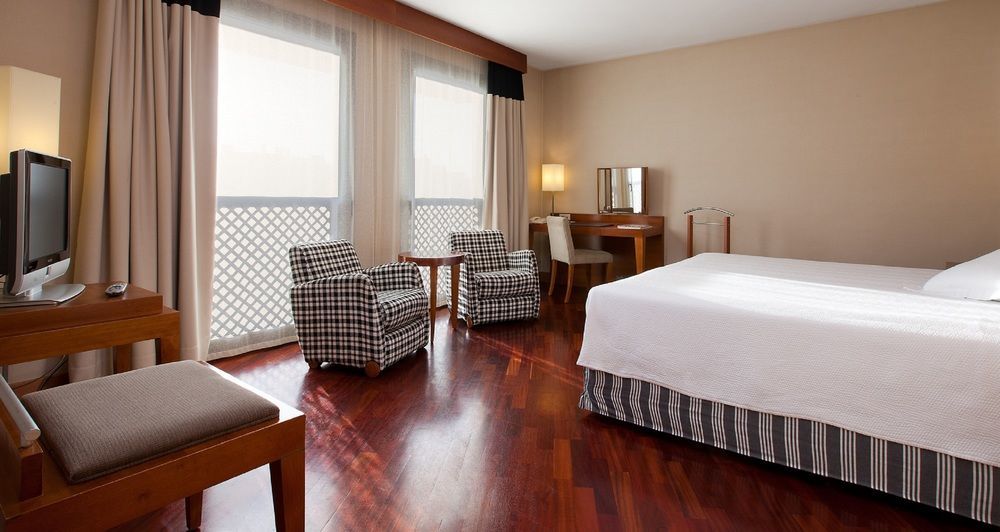 Nh Hotel Malaga