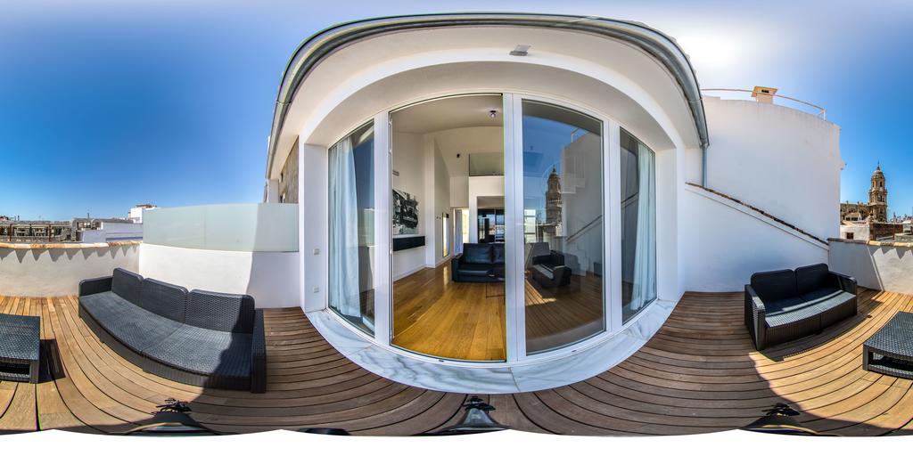 Picasso Apartment