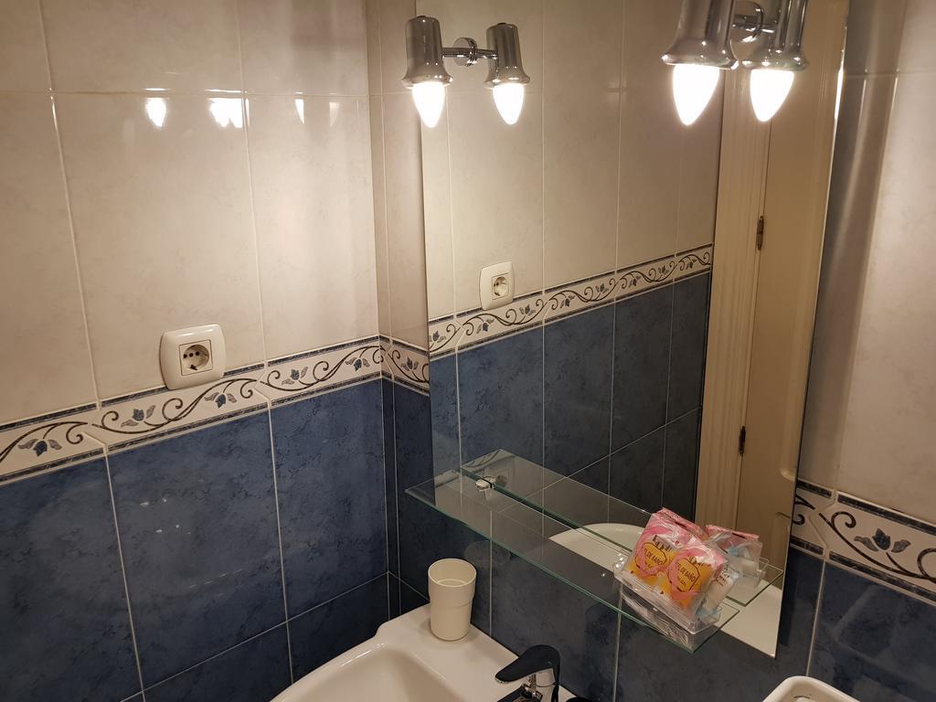 Fan Flat Eugenio (adults Only) * Malaga