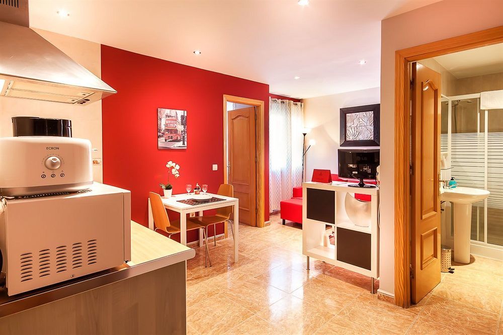 El Cenachero Apartment *