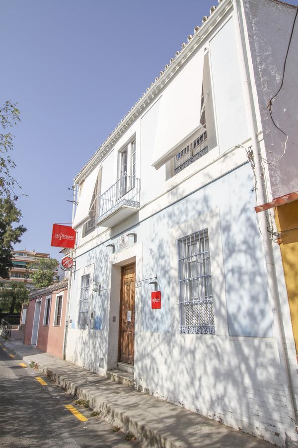 Guest house Acacias 2*