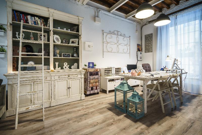 Apartment Minimal By Ele