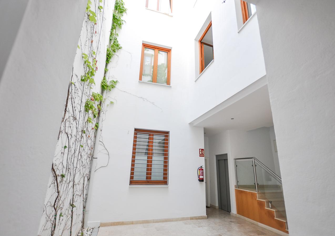 Renthas Vid Loft Apartment
