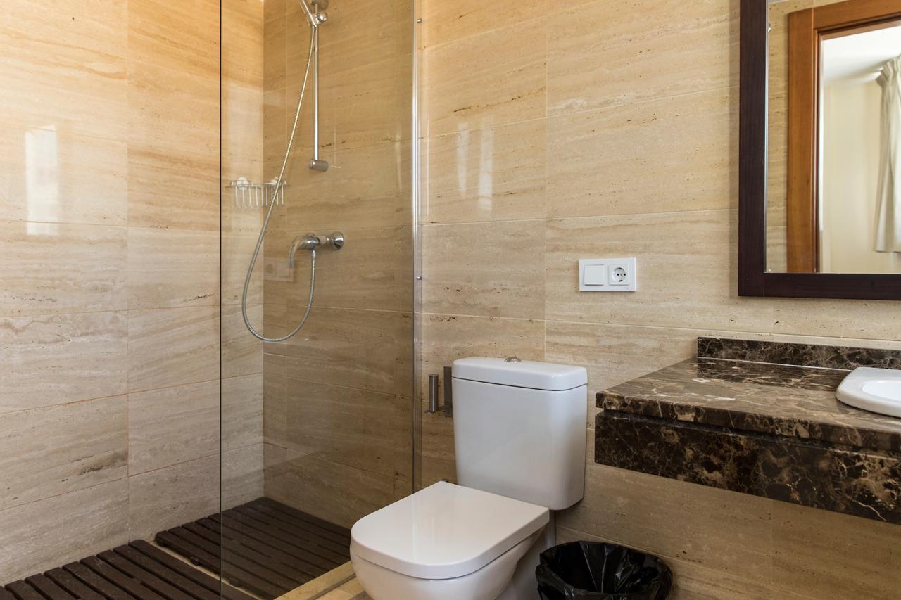 Apartment Larios Suites