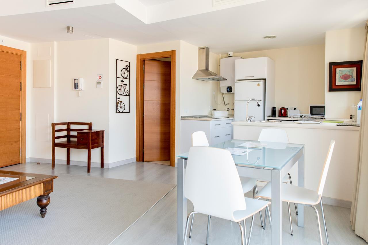Larios Suites Apartment *