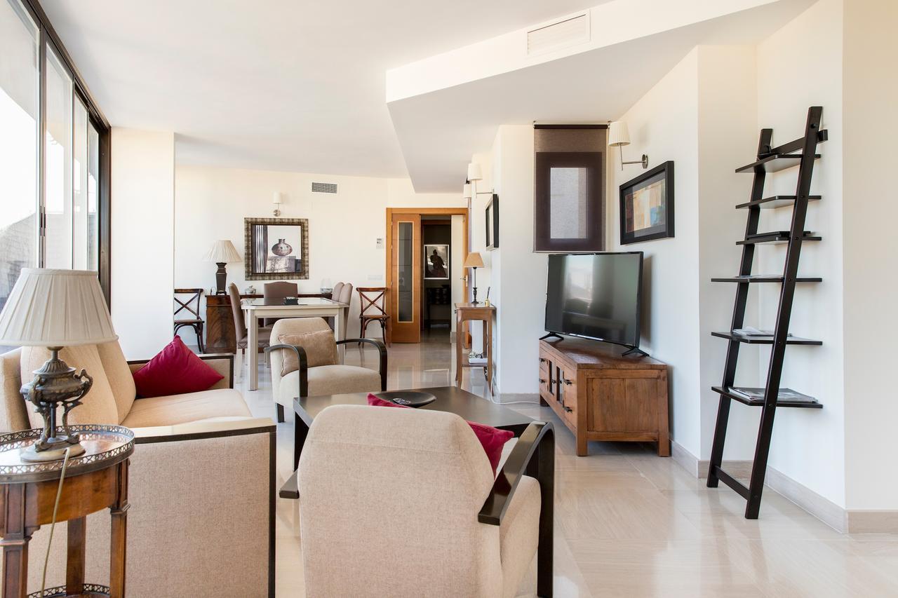 Apartment Larios Suites