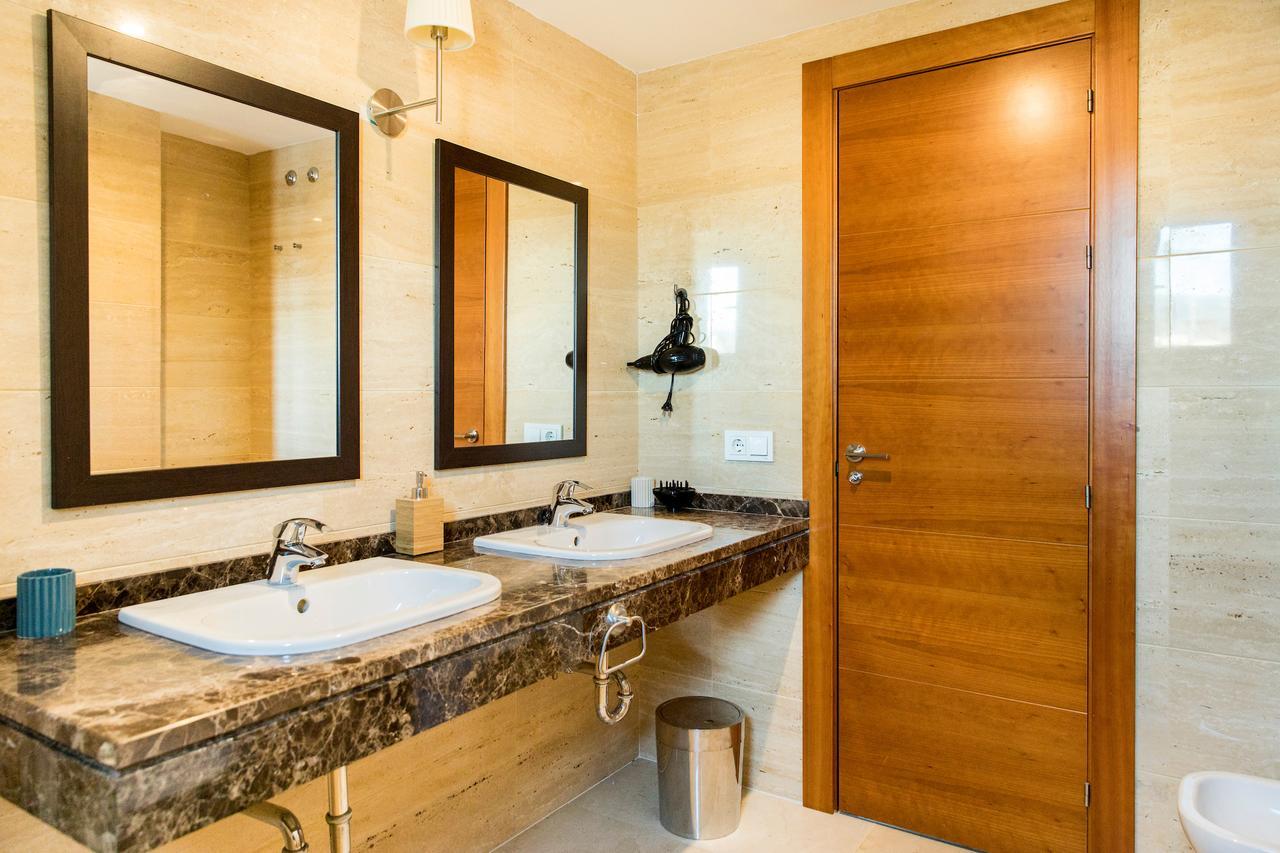 Apartment Larios Suites *