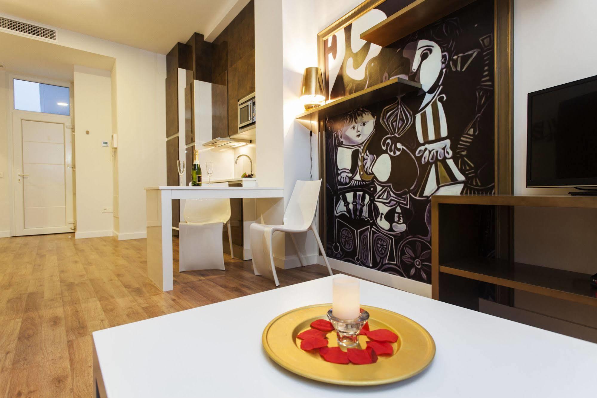 Picasso Apartment *