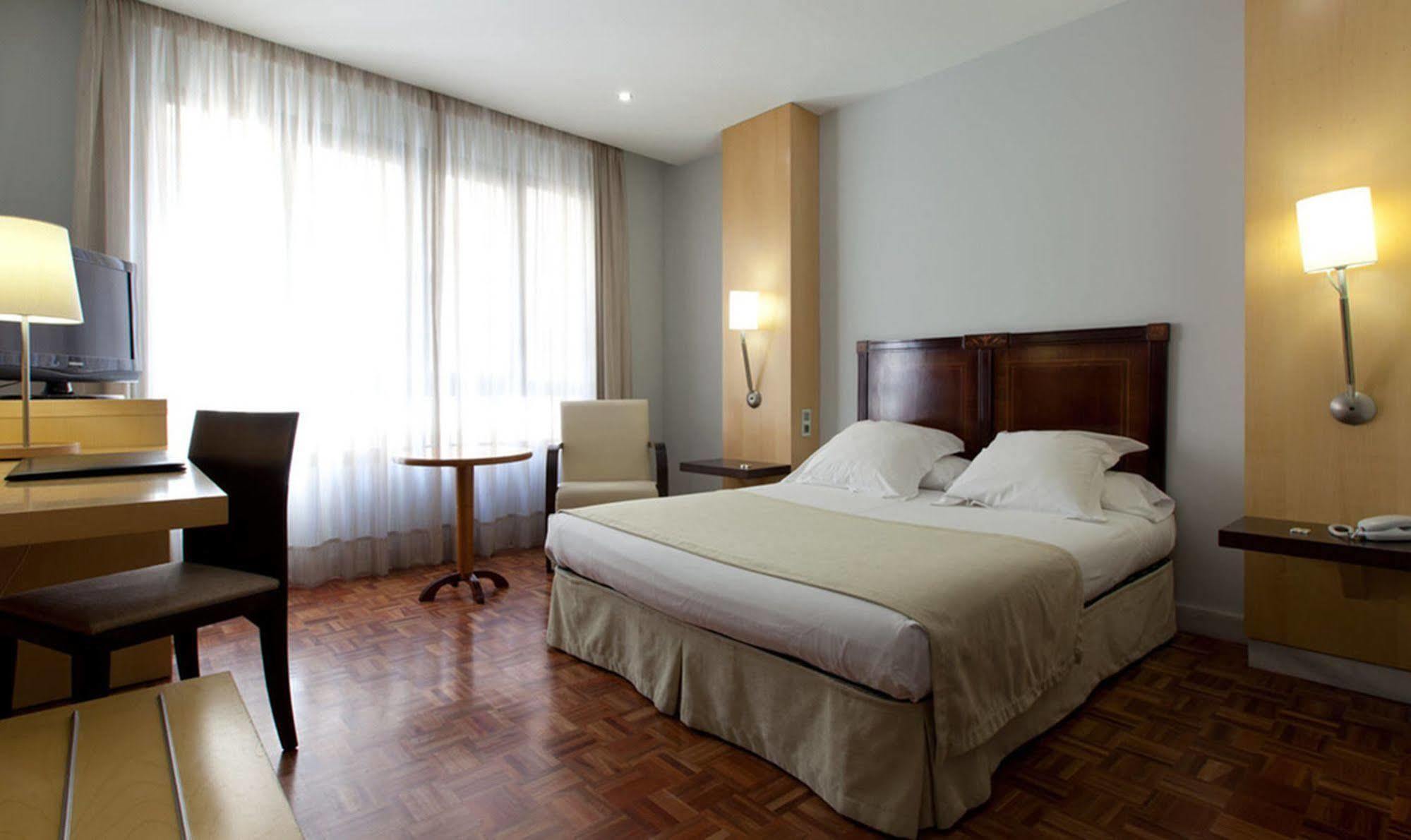 Don Curro Hotel 3*