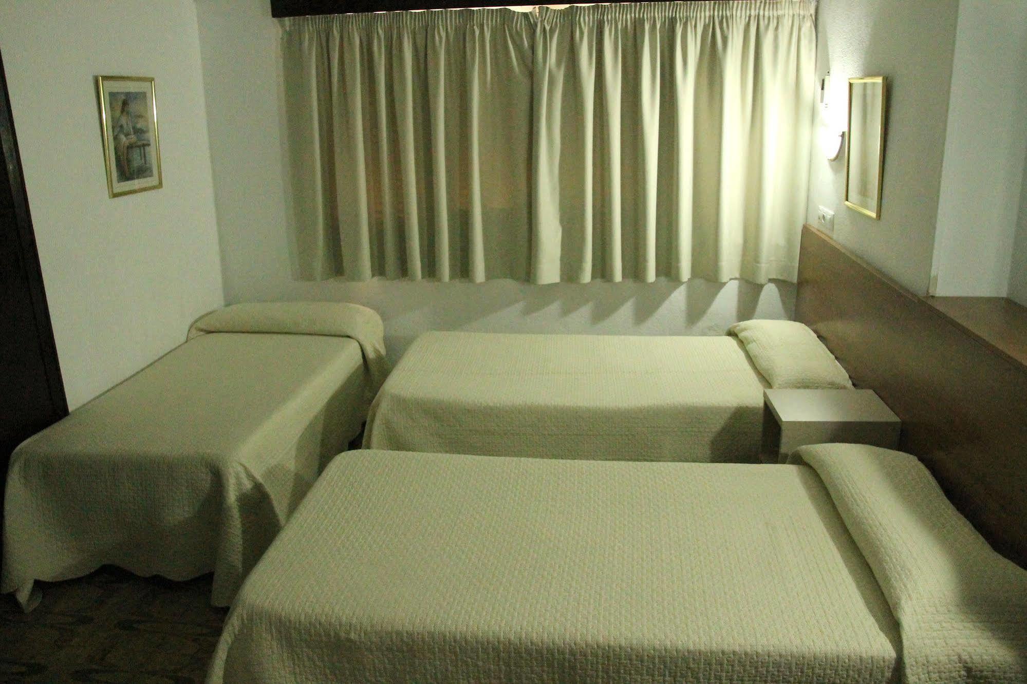 Guest house Terminal 2*