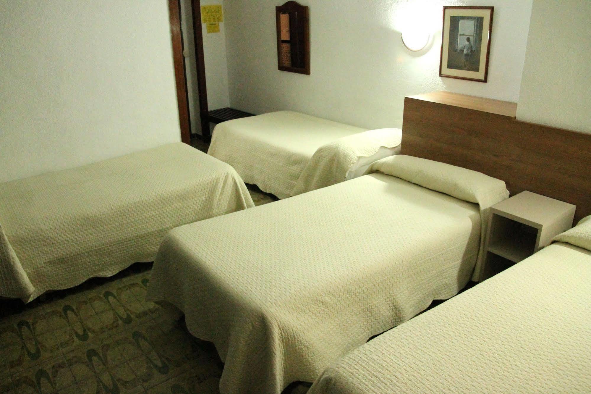 Guest house Terminal 2*