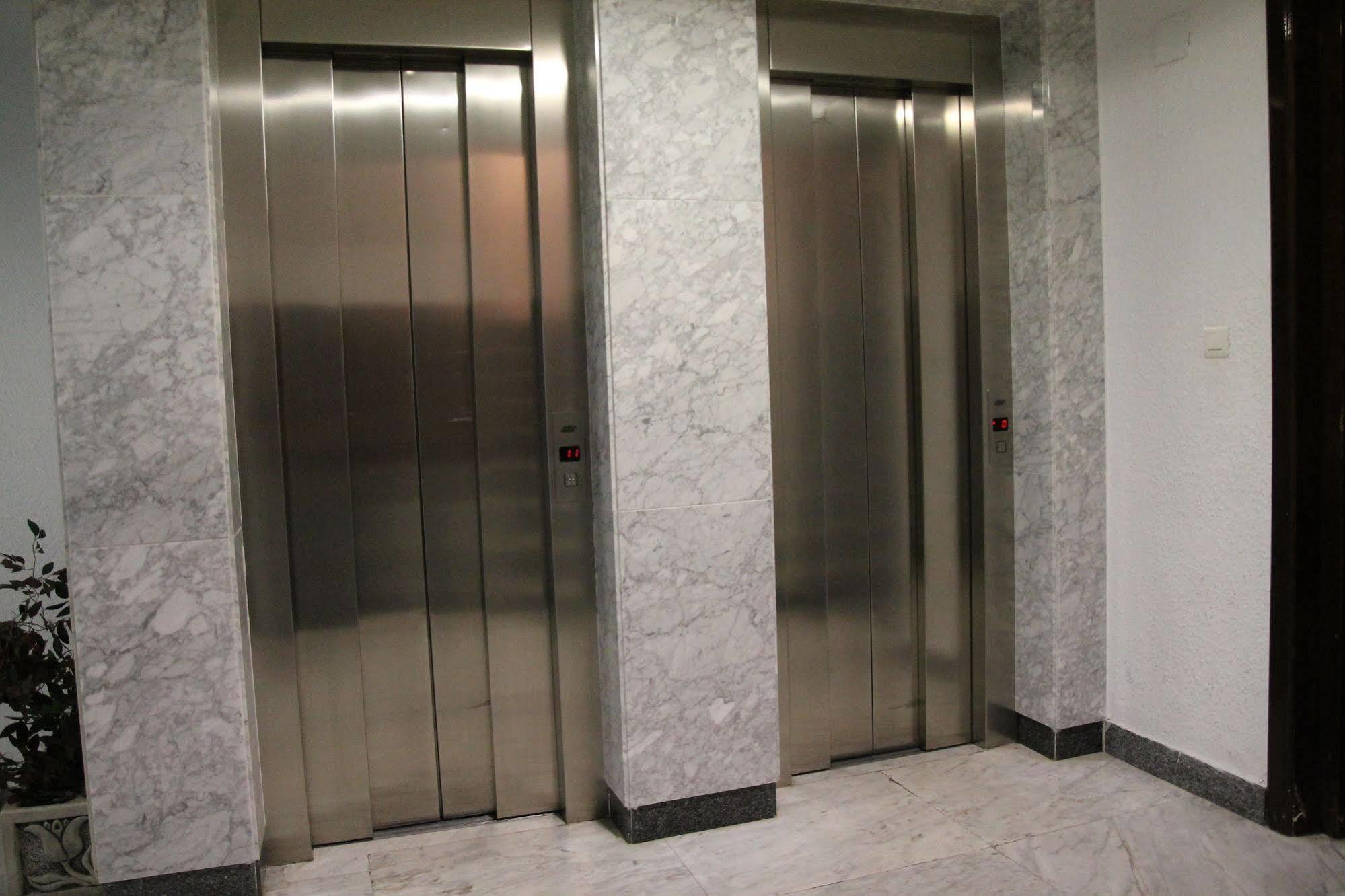 Guest house Terminal 2*