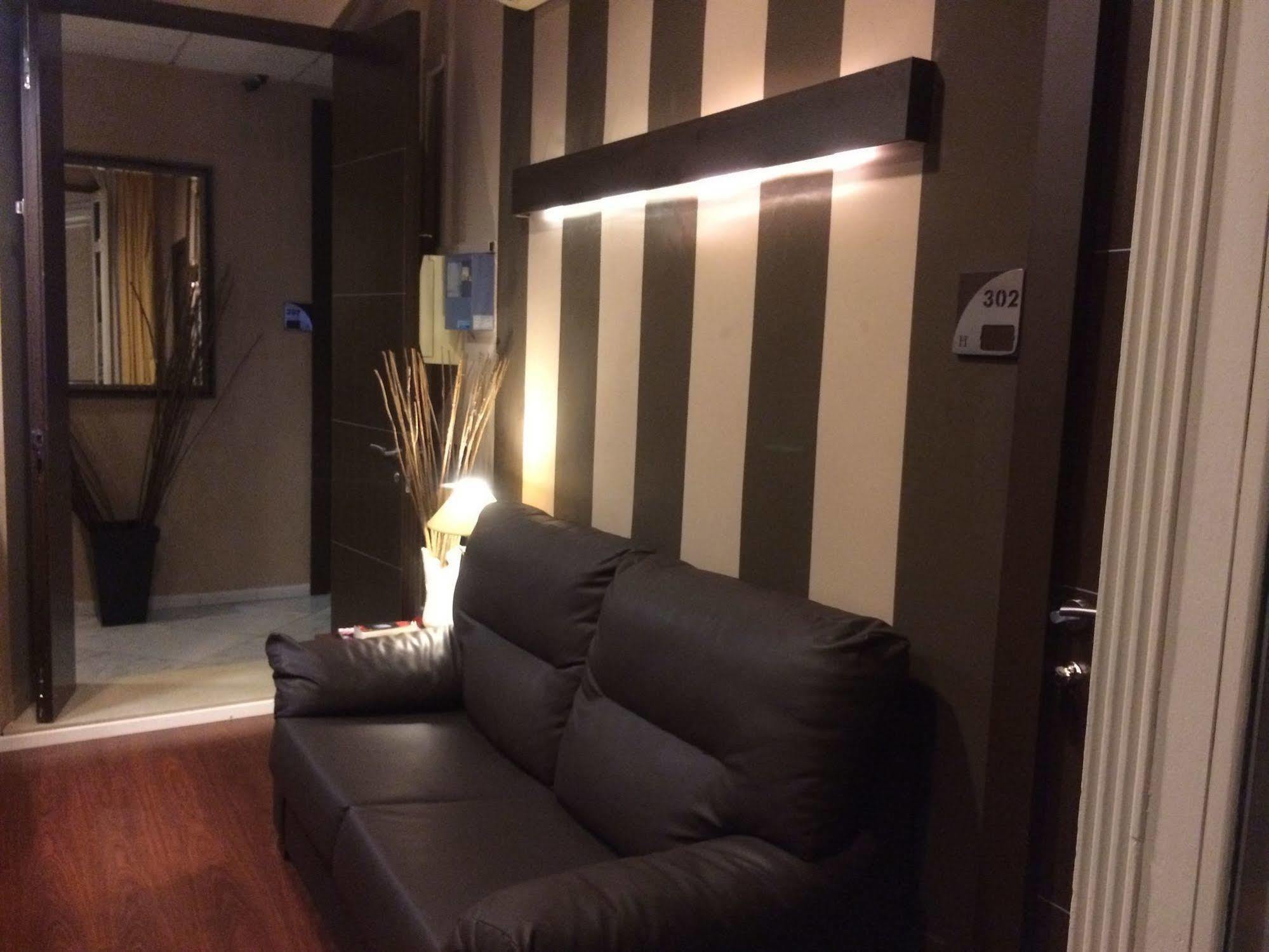 Larios Guest house *