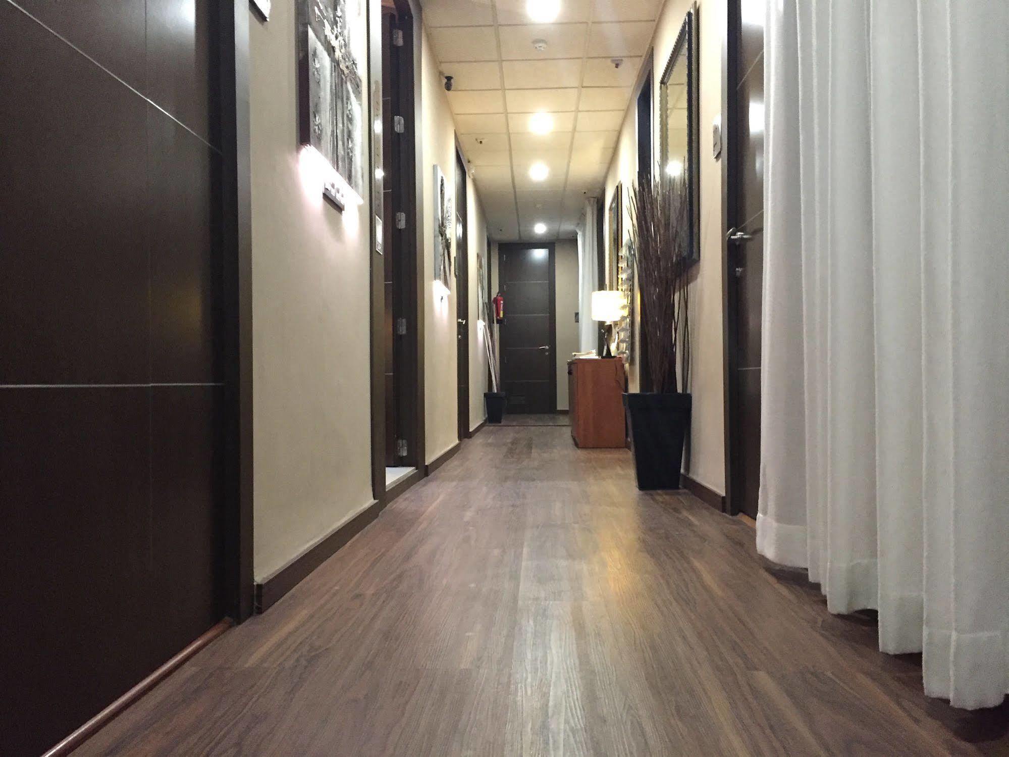 Larios Guest house *