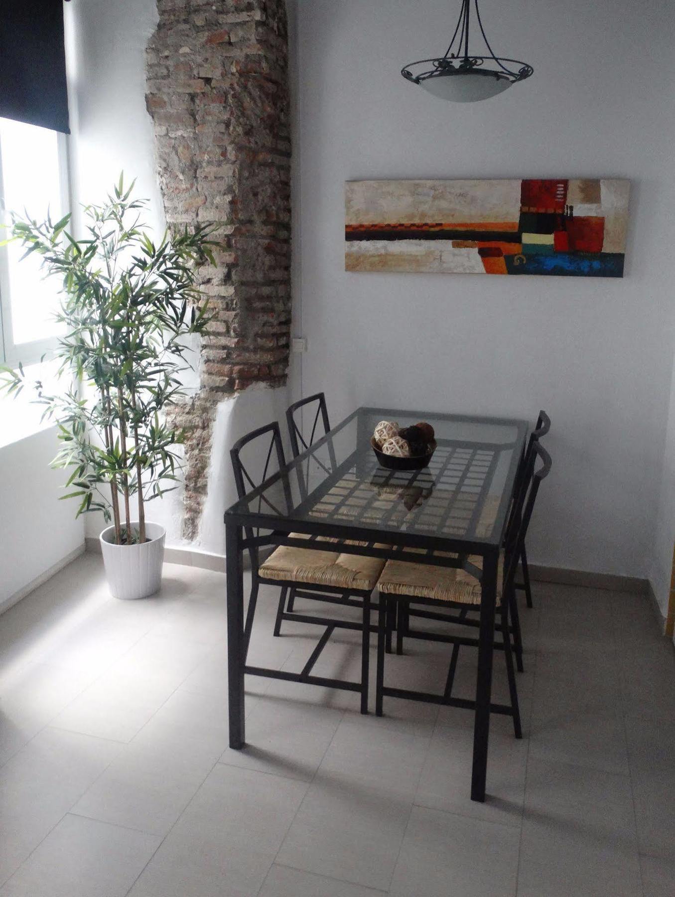 - Nuno Gomez, 24 Apartment Málaga