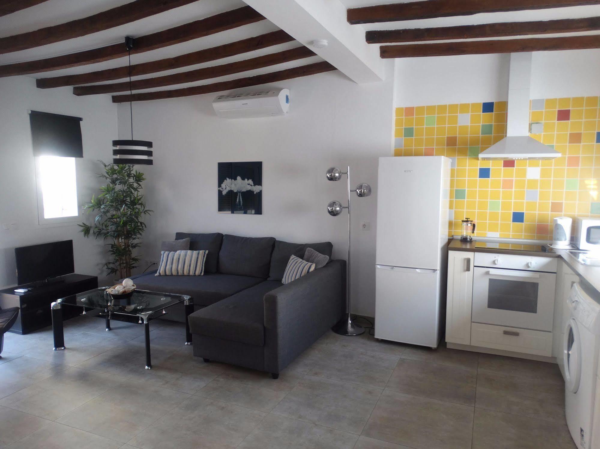 - Nuno Gomez, 24 Apartment Málaga