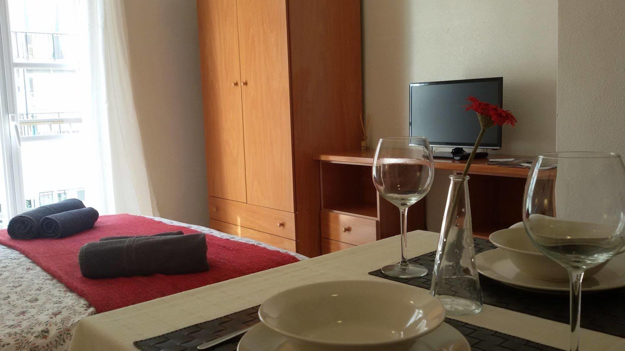 Apartment Fan Flat Mariscal
