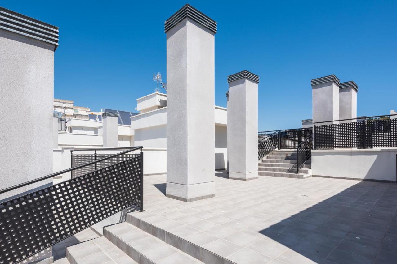 Atico Con Terraza Ac 1Hab En El Centro Y Piscina Comunitaria Málaga