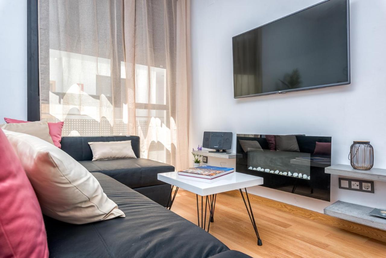Atico Con Terraza Ac 1Hab En El Centro Y Piscina Comunitaria Málaga