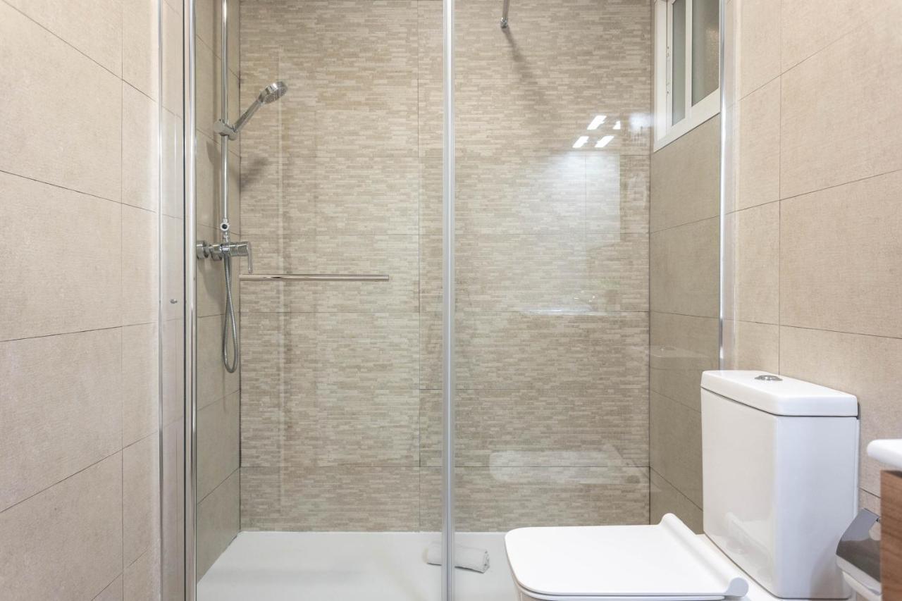 Apartment Close Atarazanas Market And Larios St Malaga