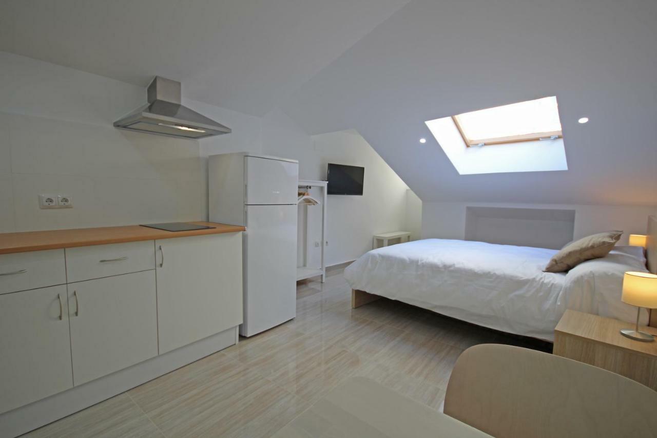 Esparteros 6, Estudios Malaga