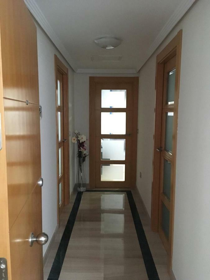 Facing The Sea And Close To The Center Of Apartment *