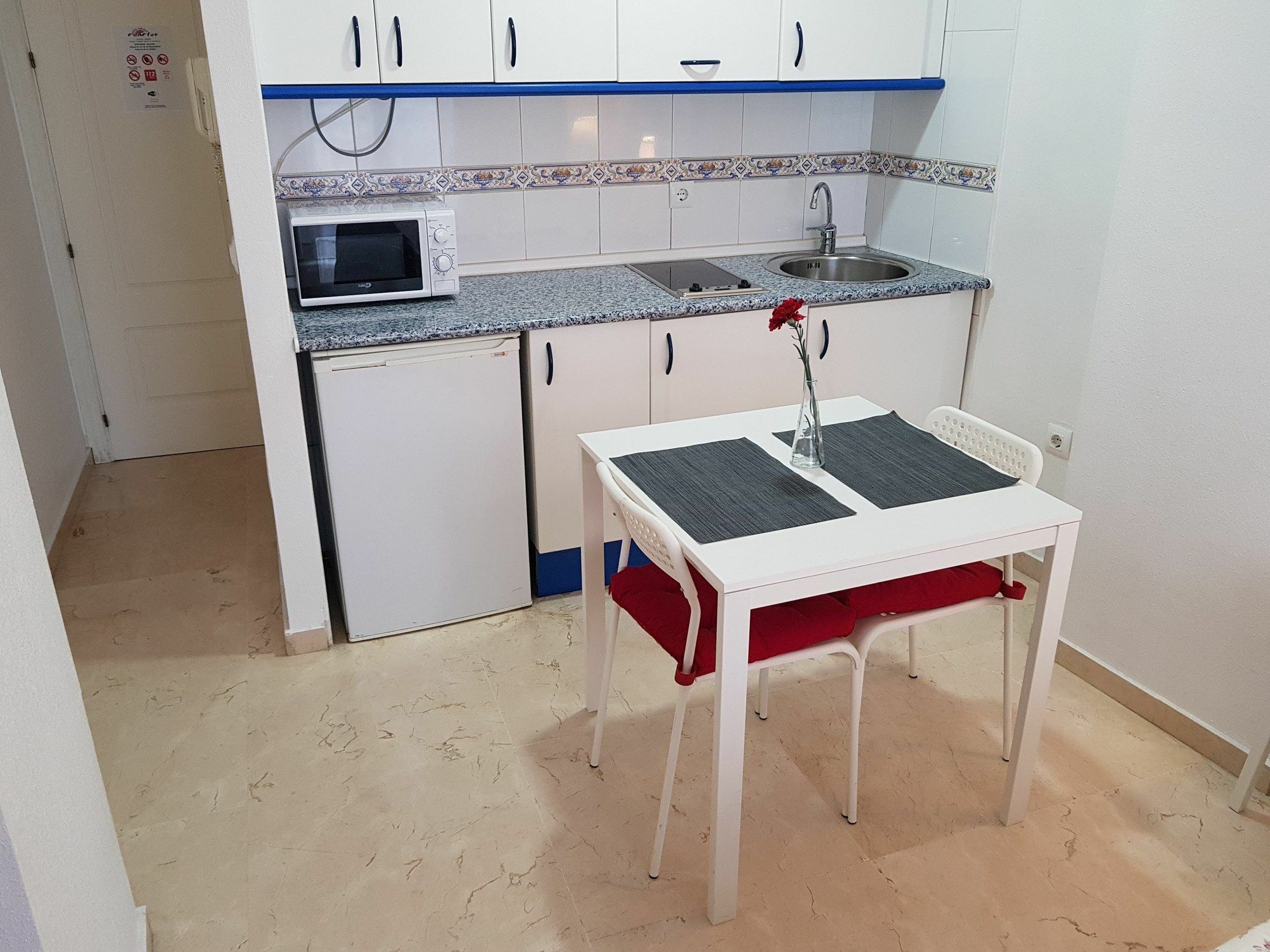 Fan Flat Mariscal Apartment