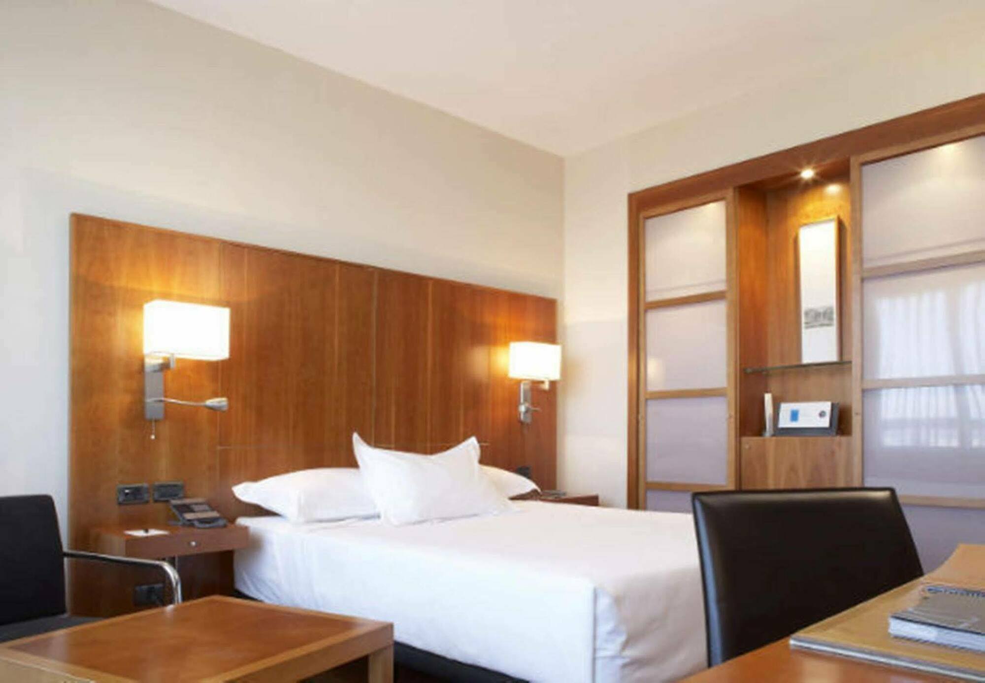 Hotel Ac Palacio By Marriott 4*