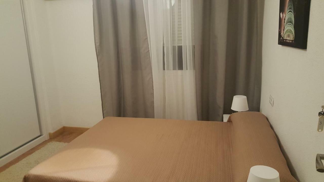 Yna * Malaga