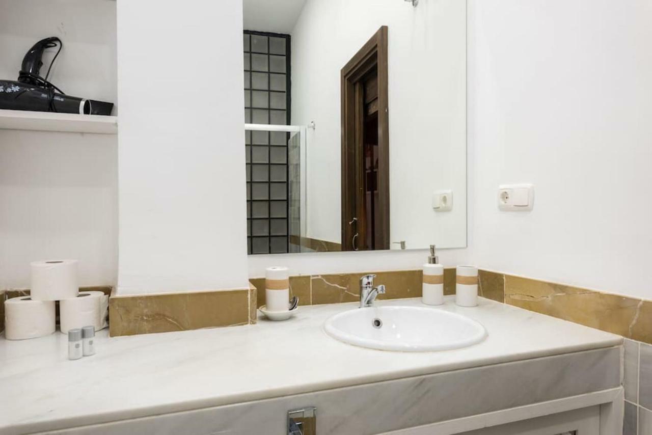 Design In The City Center Apartment *