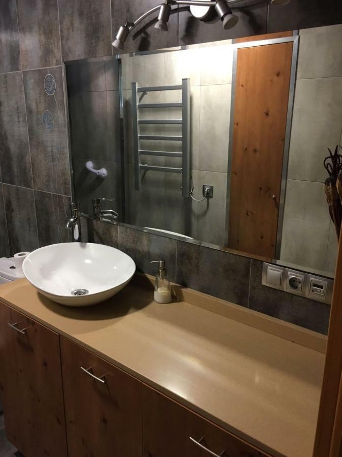 New & Parking Alcazaba Apartment