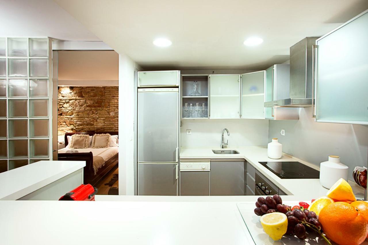 Quiet & Exclusive Historic Center Apartment *