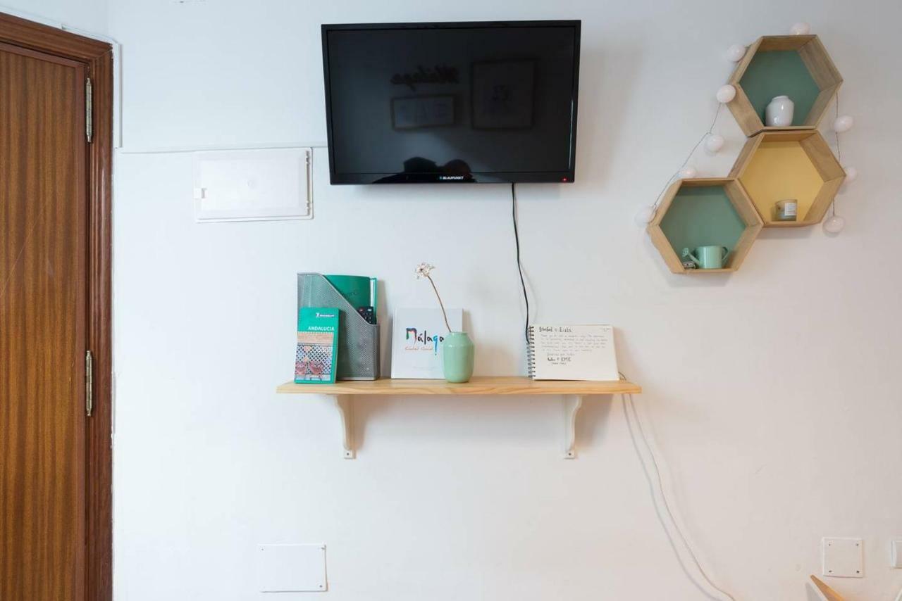 Buena Onda! Historical Center Studio Apartment Malaga