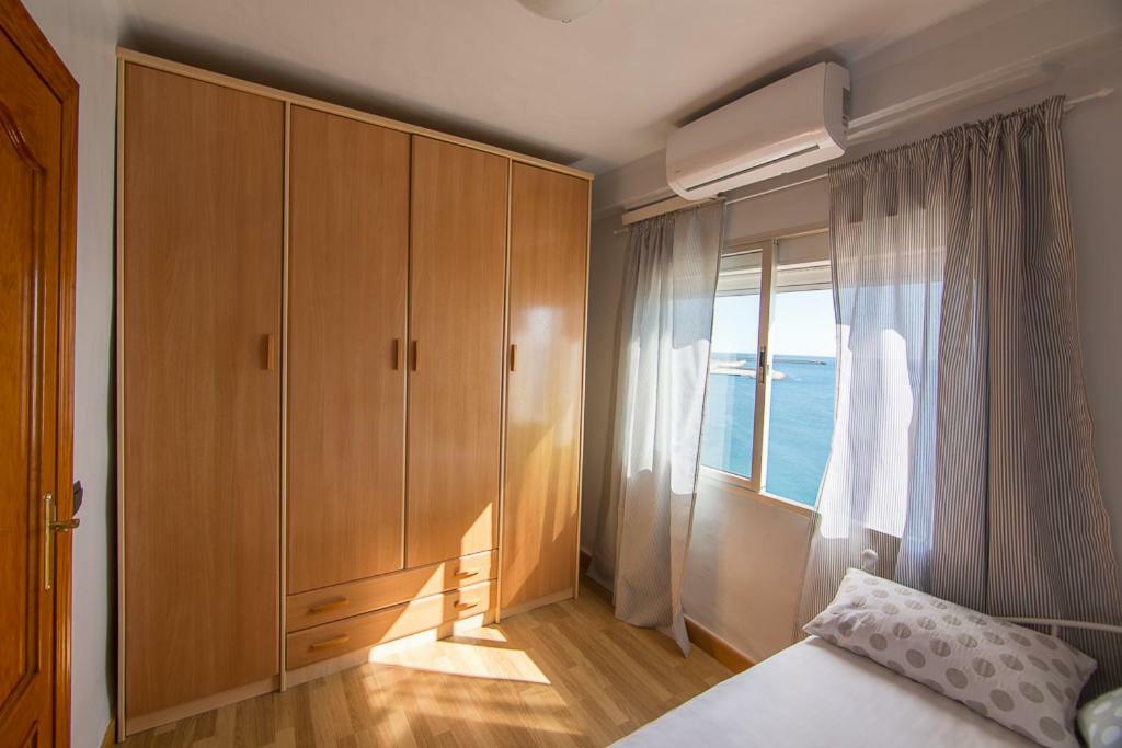 Piso Primera Linea De Playa Apartment Malaga