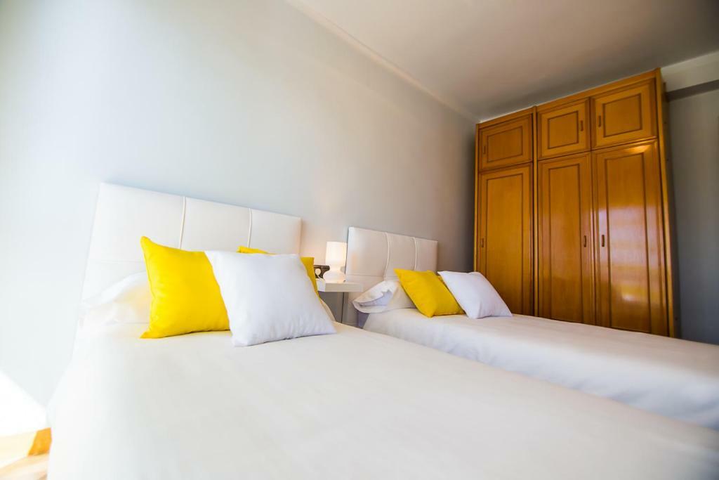 Piso Primera Linea De Playa Apartment Malaga