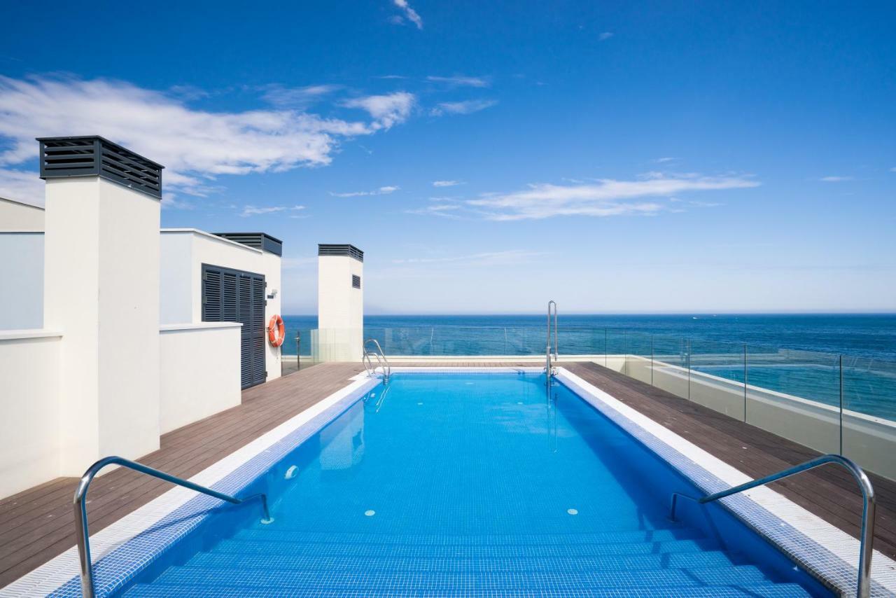 Gran Vivienda De Lujo Frente Al Mar * Málaga