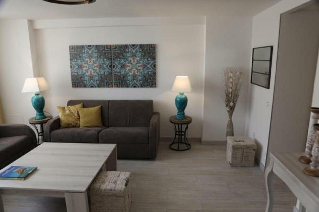 Montes De Oca Apartment *