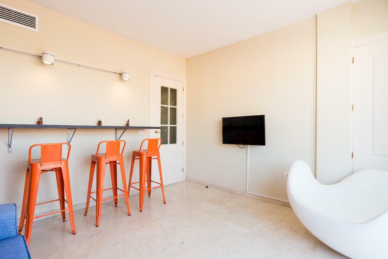 Gr3-renovated Apt Next To Old Town With Cozy Terrace *