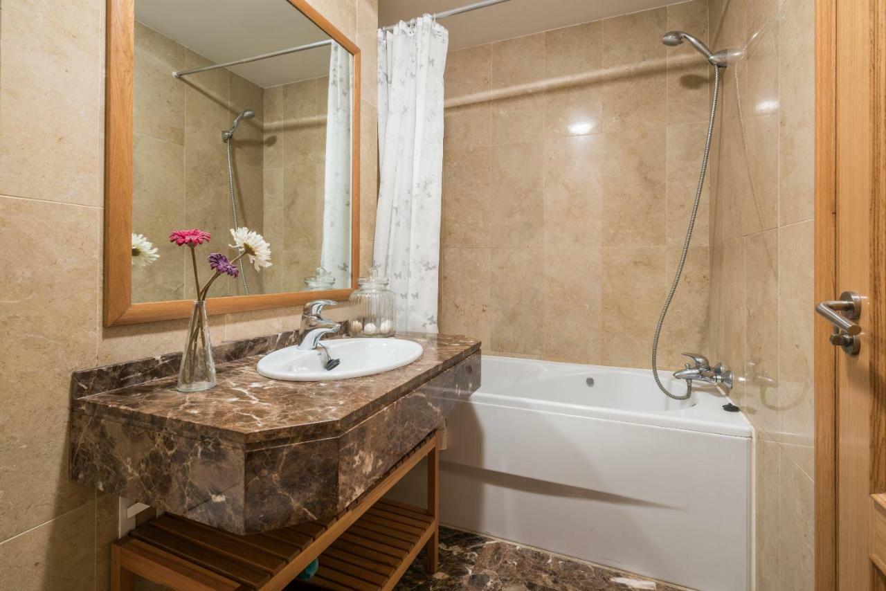 Wintowinrentals Parque Litoral, Family & Apartment *