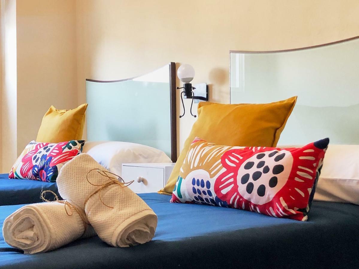 La Macarena Airport Apartment