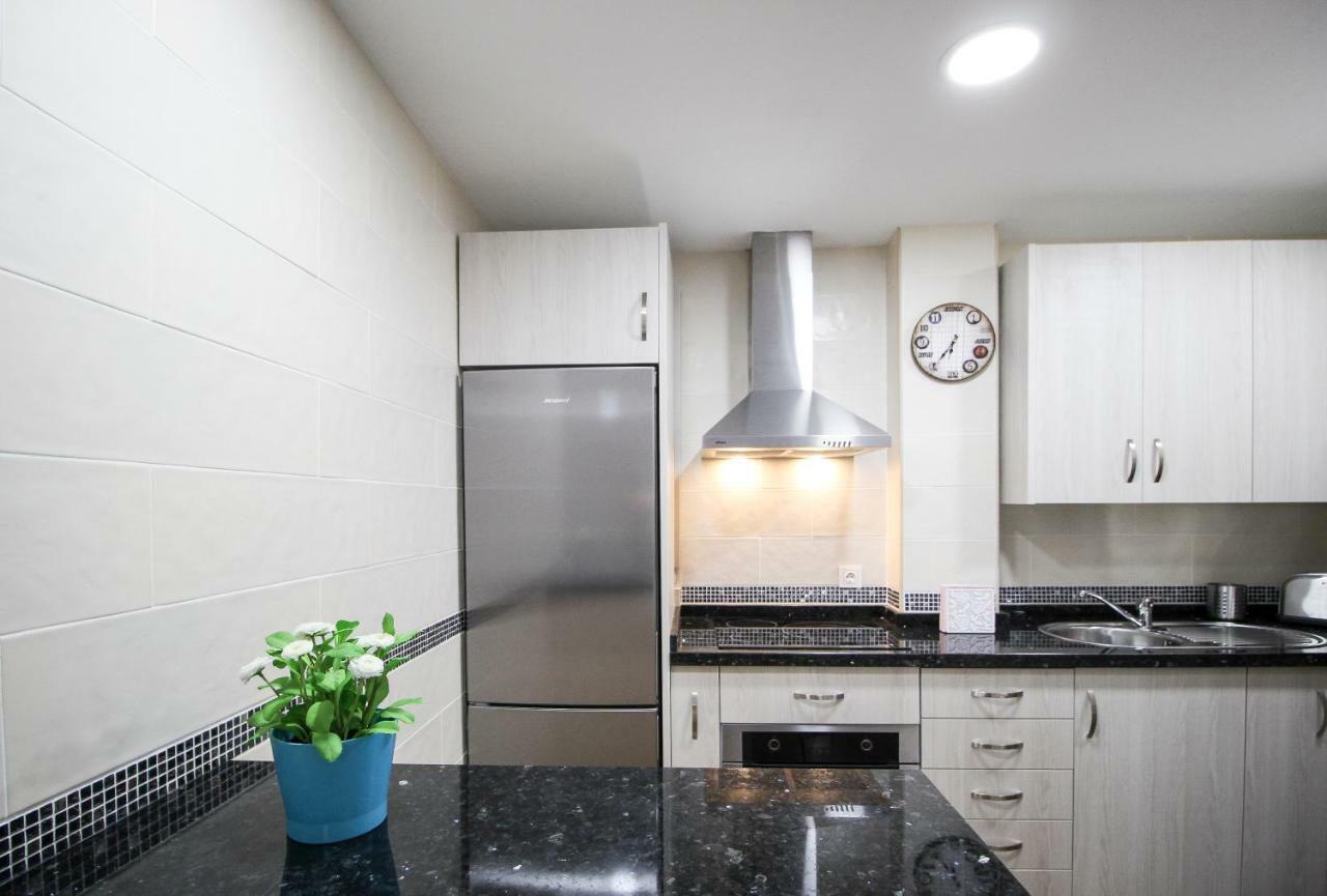 Palacios 6, Nuevo, Playa, Barrio Tranquilo, Todos Servicios, Pa