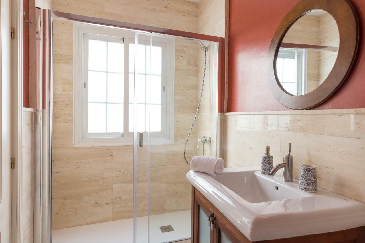 Ml1c-prime Location Marble With Patios Malaga
