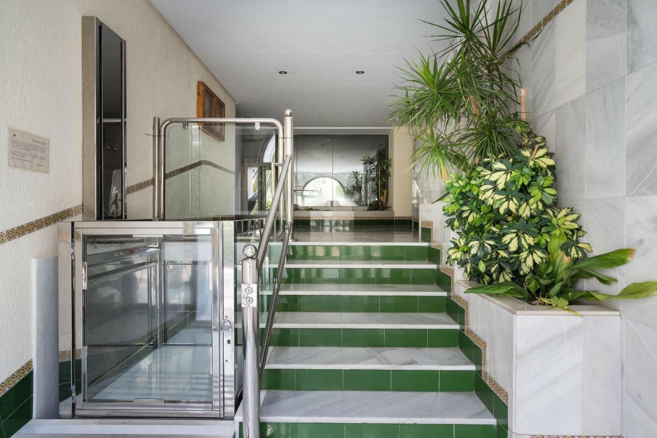 Apartment Arcos Infostays - Free Parking Malaga