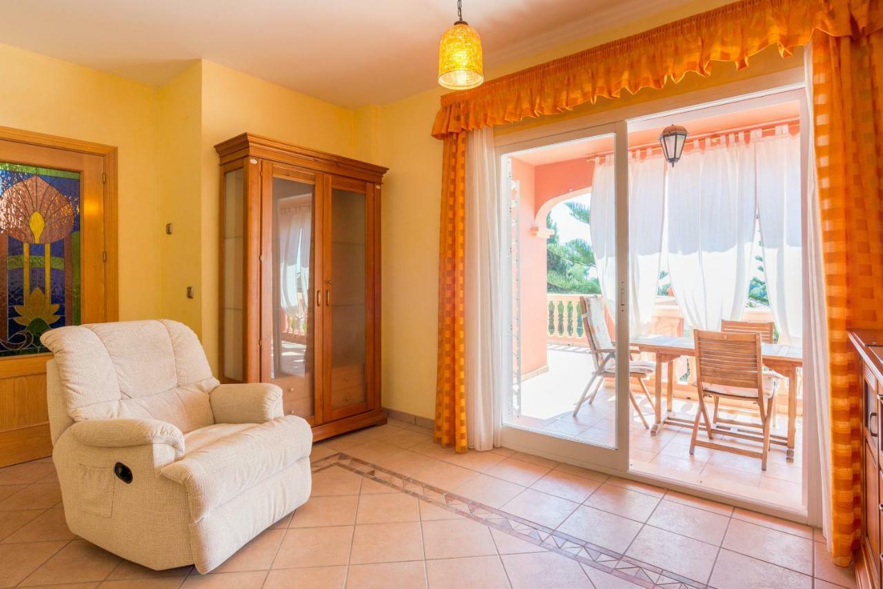 Lu&cia Candado Villa Malaga