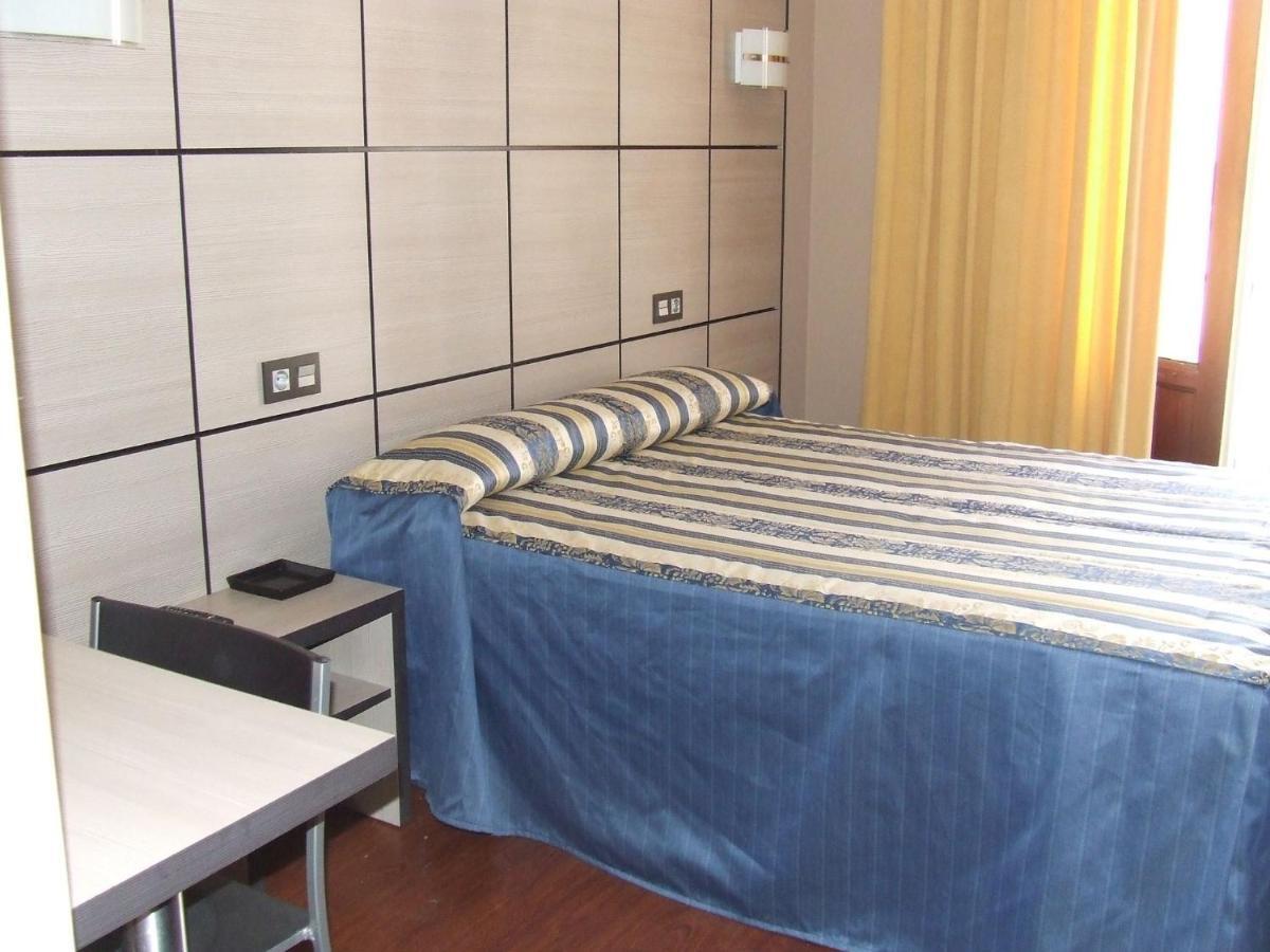 Larios Guest house *