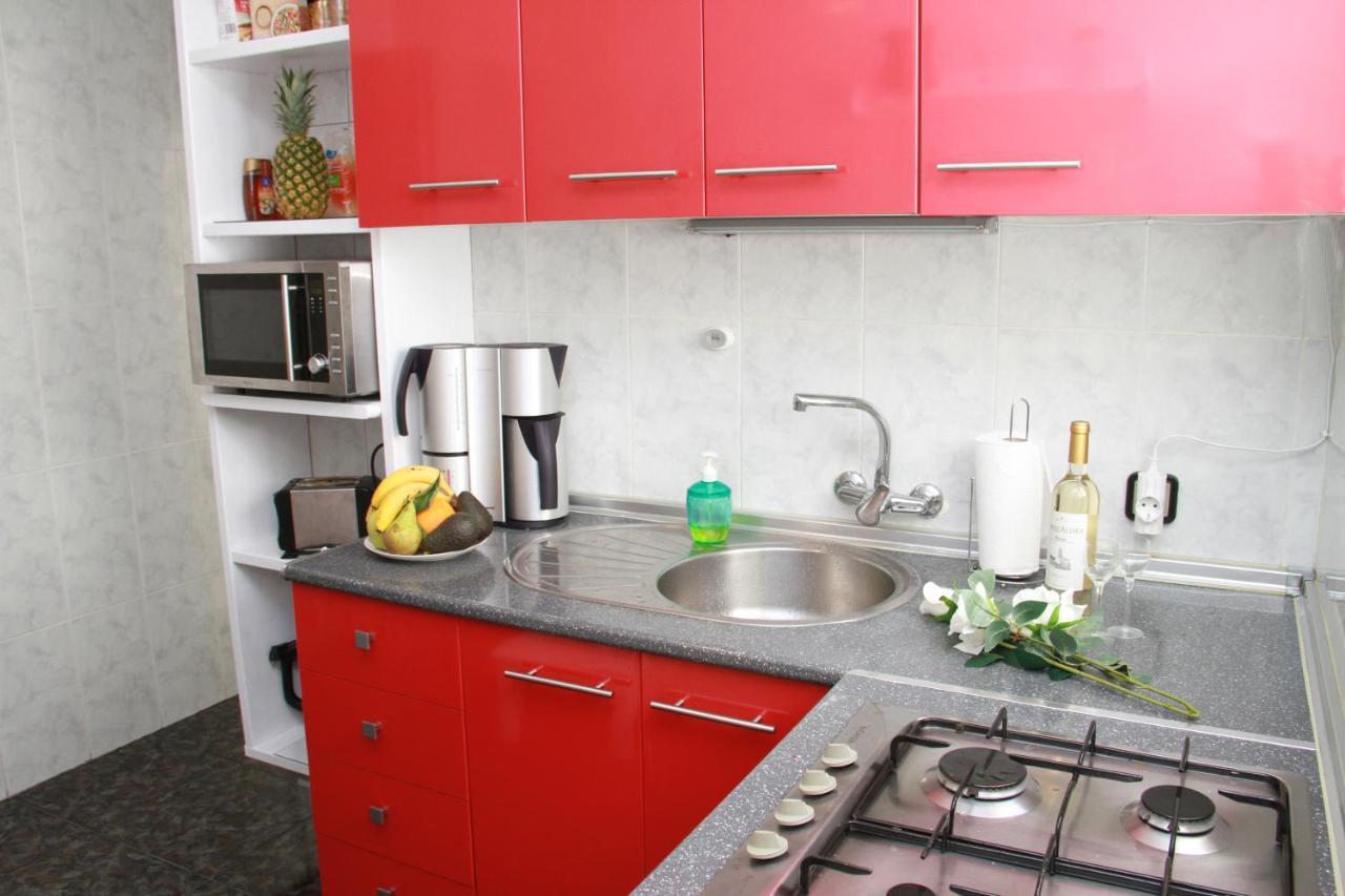 Apartment Shiny Per Family *
