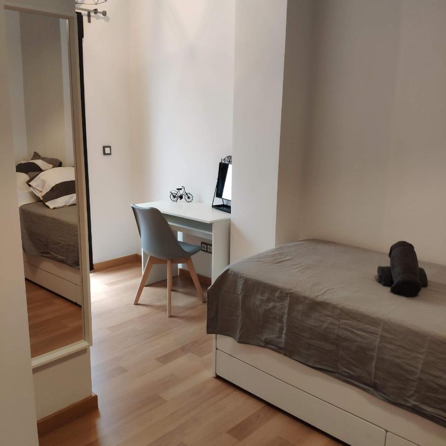 Unique In Center With Pool Apartment Malaga