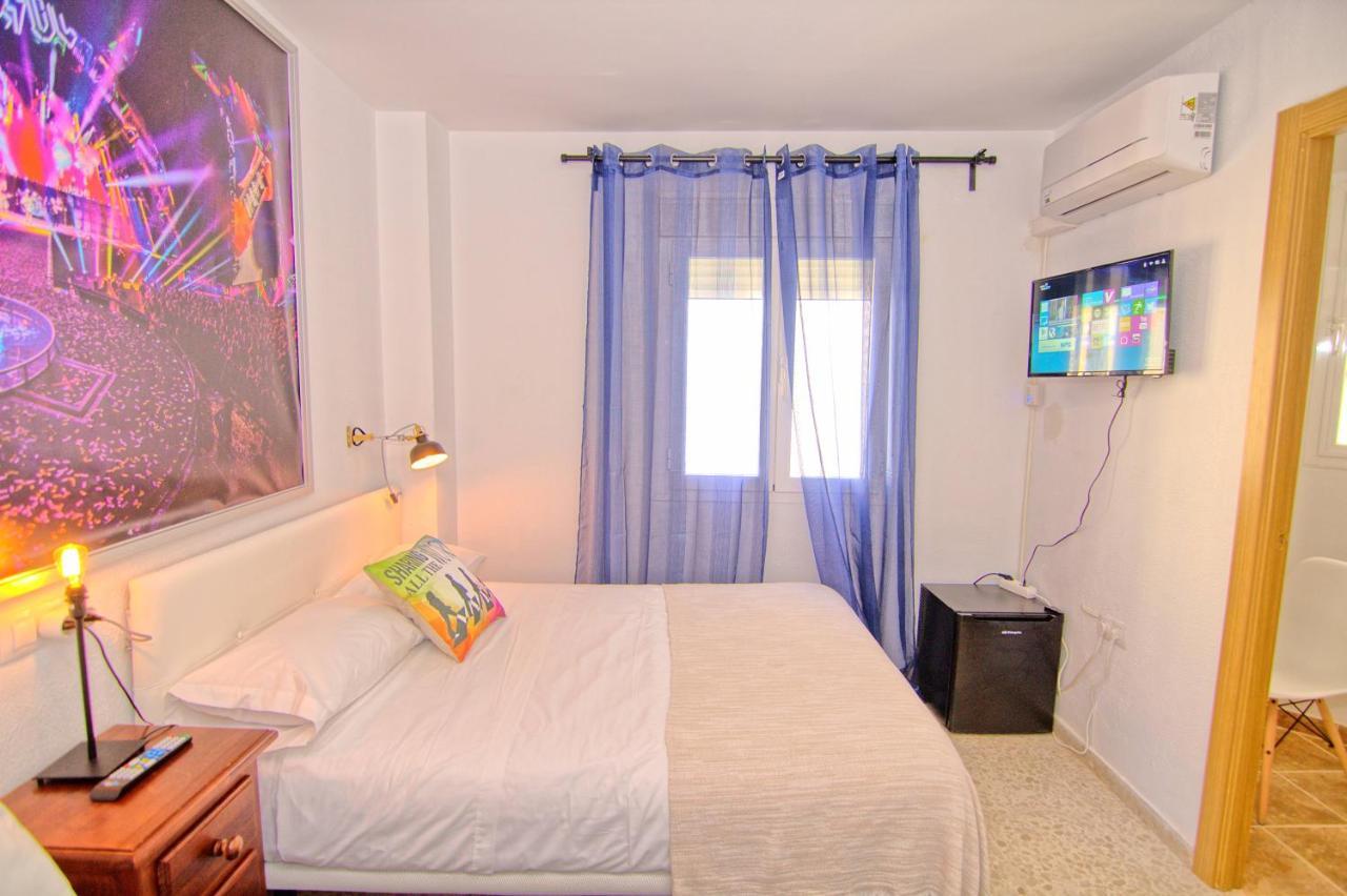 Homestay Cost River