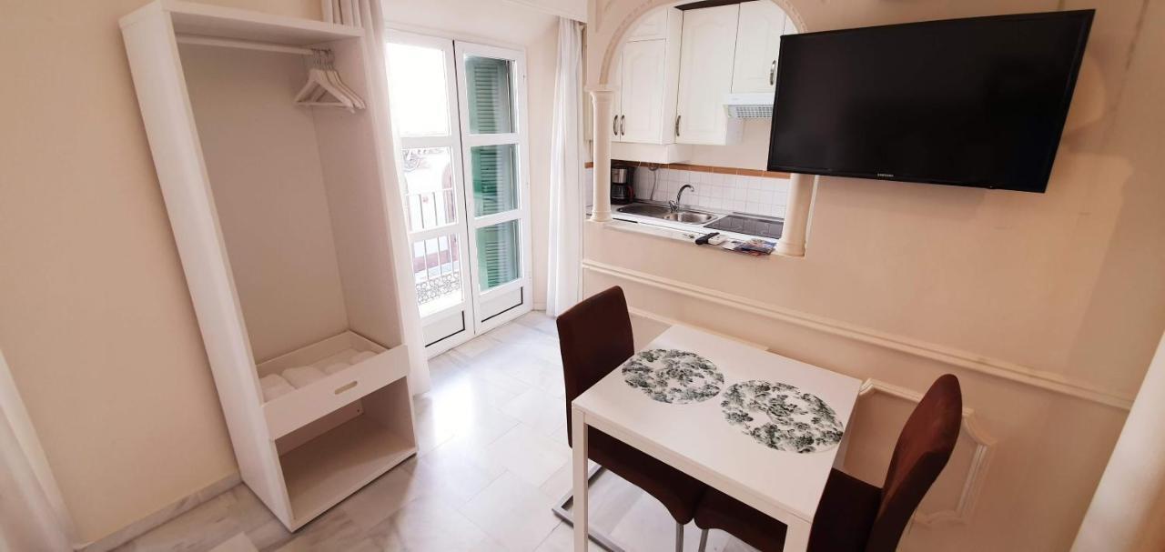 Fan Flat Carreteria Apartment *