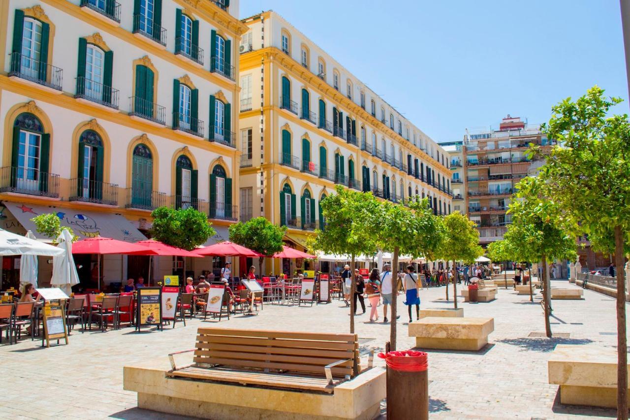 Al Lado De La Casa De Picasso Malaga
